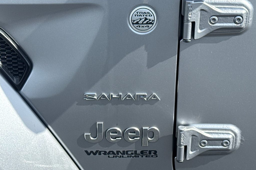 Thumbnail: 2018 Jeep Wrangler - 14
