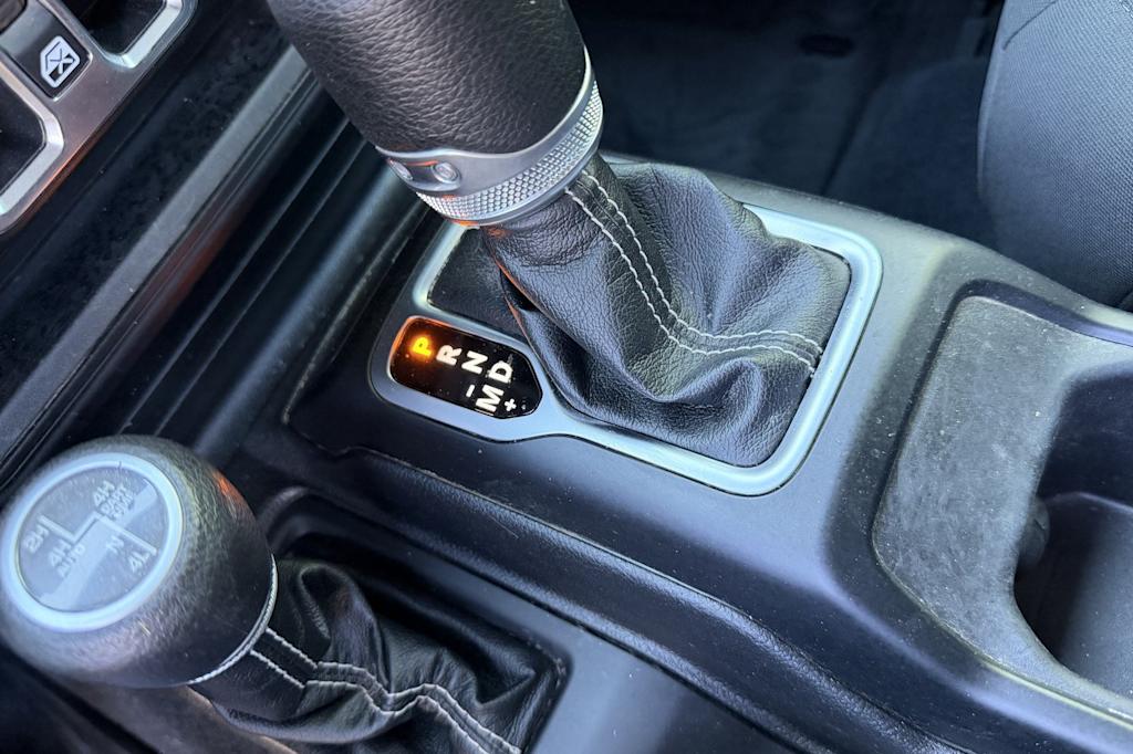 Thumbnail: 2020 Jeep Wrangler - 29