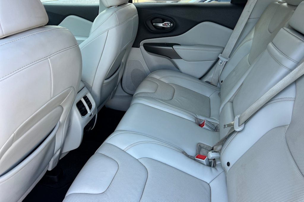 2019 Jeep Cherokee Limited Edition 10