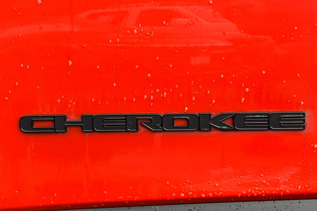 Thumbnail: 2021 Jeep Cherokee - 7