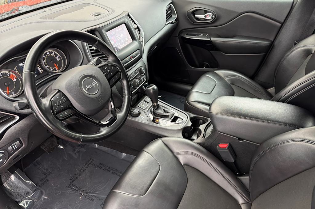Thumbnail: 2021 Jeep Cherokee - 9