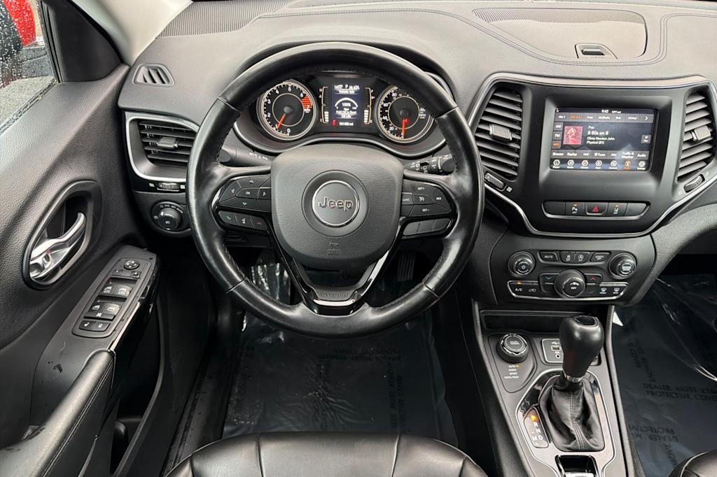 Thumbnail: 2021 Jeep Cherokee - 11