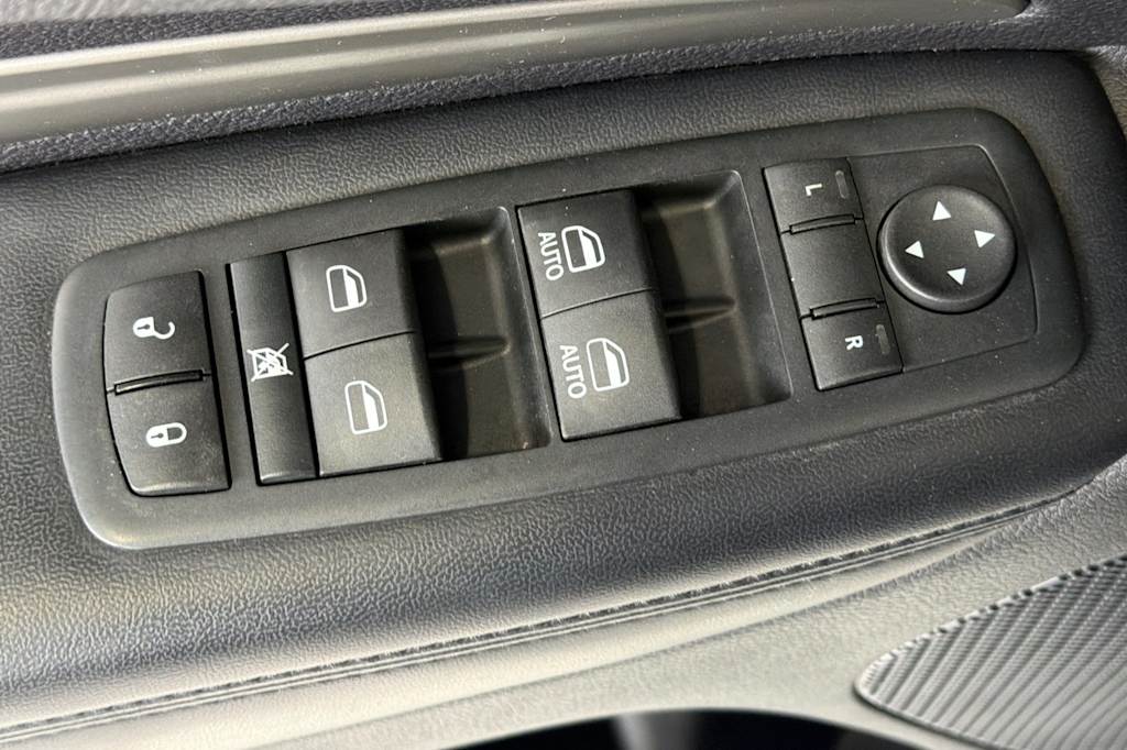 Thumbnail: 2015 Dodge Durango - 22