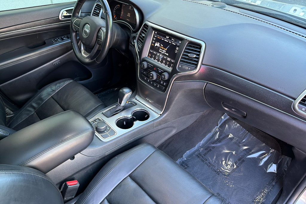 Thumbnail: 2018 Jeep Grand Cherokee - 12