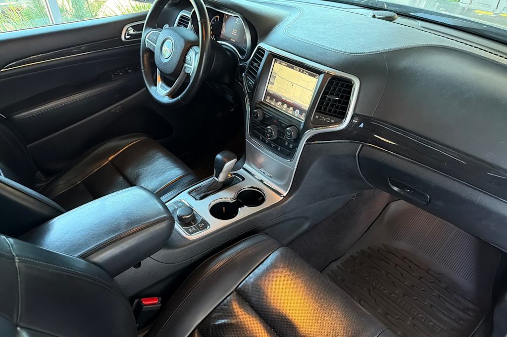 Thumbnail: 2016 Jeep Grand Cherokee - 13