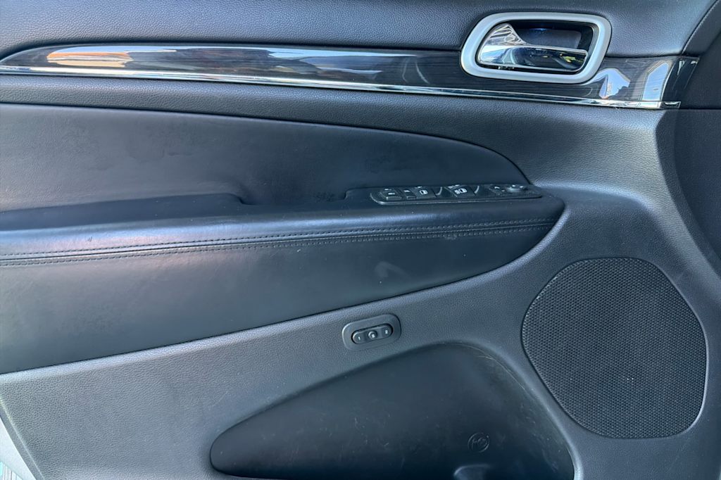 Thumbnail: 2016 Jeep Grand Cherokee - 21