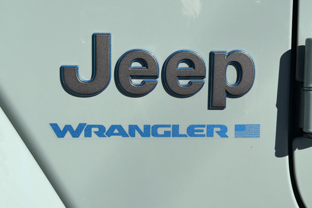 Thumbnail: 2024 Jeep Wrangler - 7
