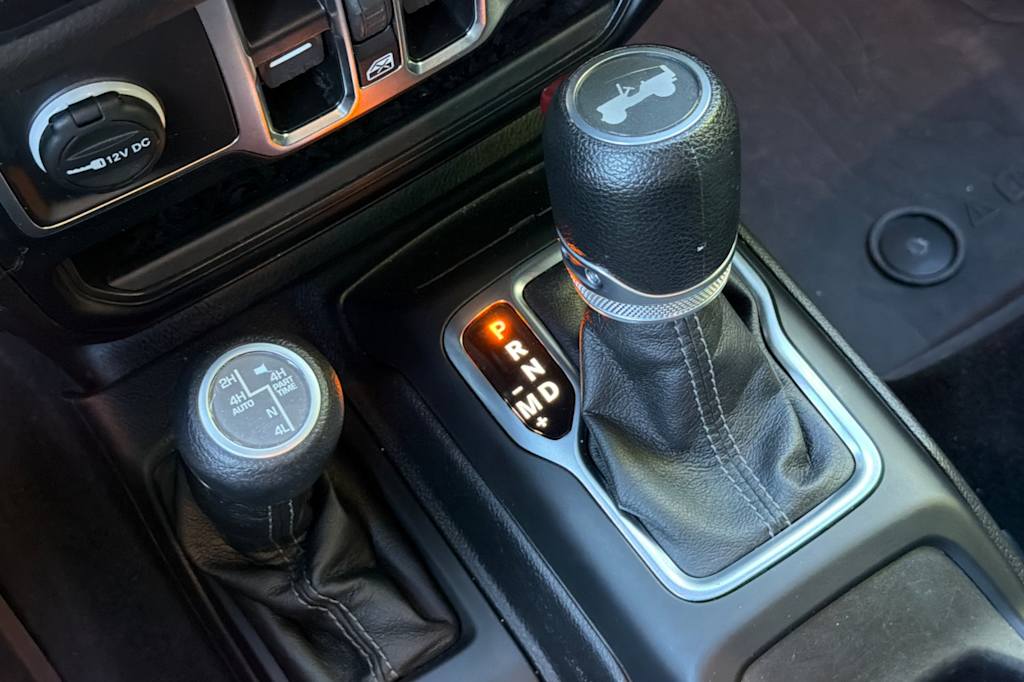 Thumbnail: 2024 Jeep Wrangler - 15