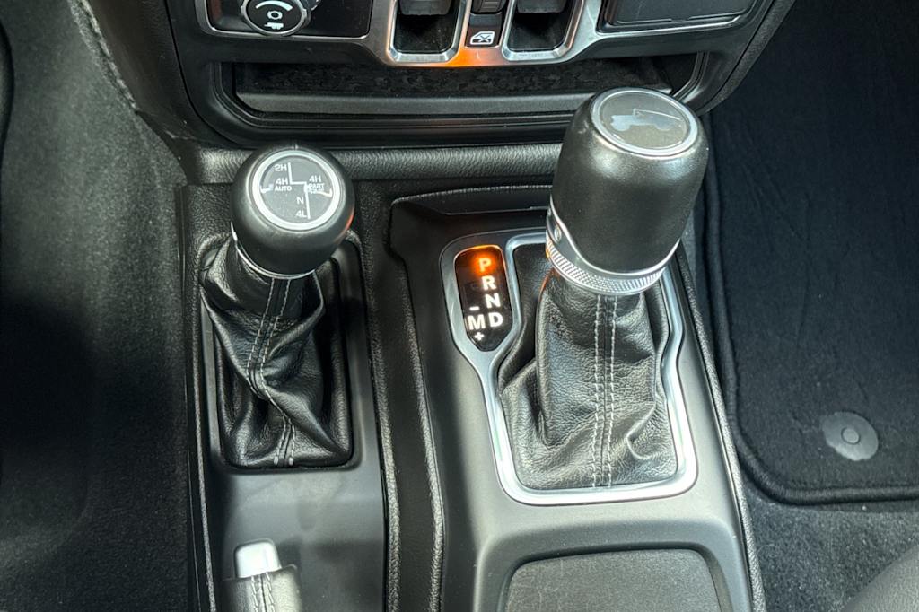 Thumbnail: 2024 Jeep Wrangler - 15