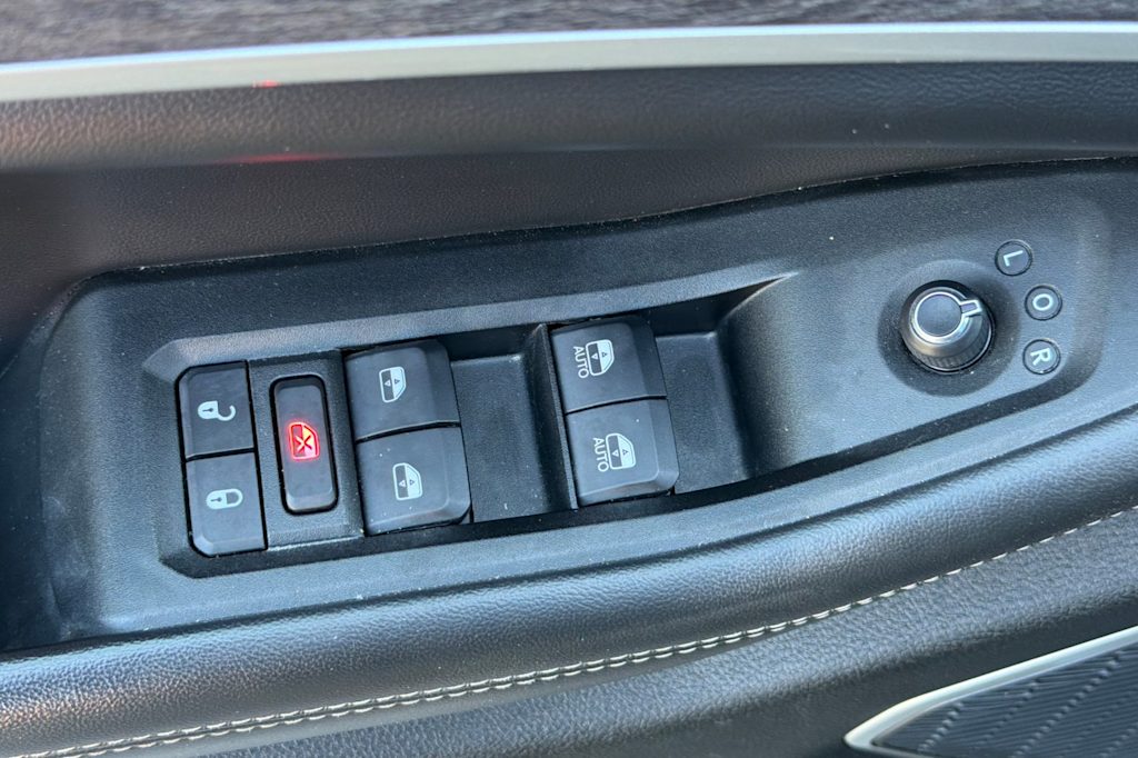 Thumbnail: 2024 Jeep Grand Cherokee - 21