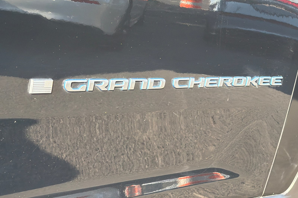 Thumbnail: 2024 Jeep Grand Cherokee - 7
