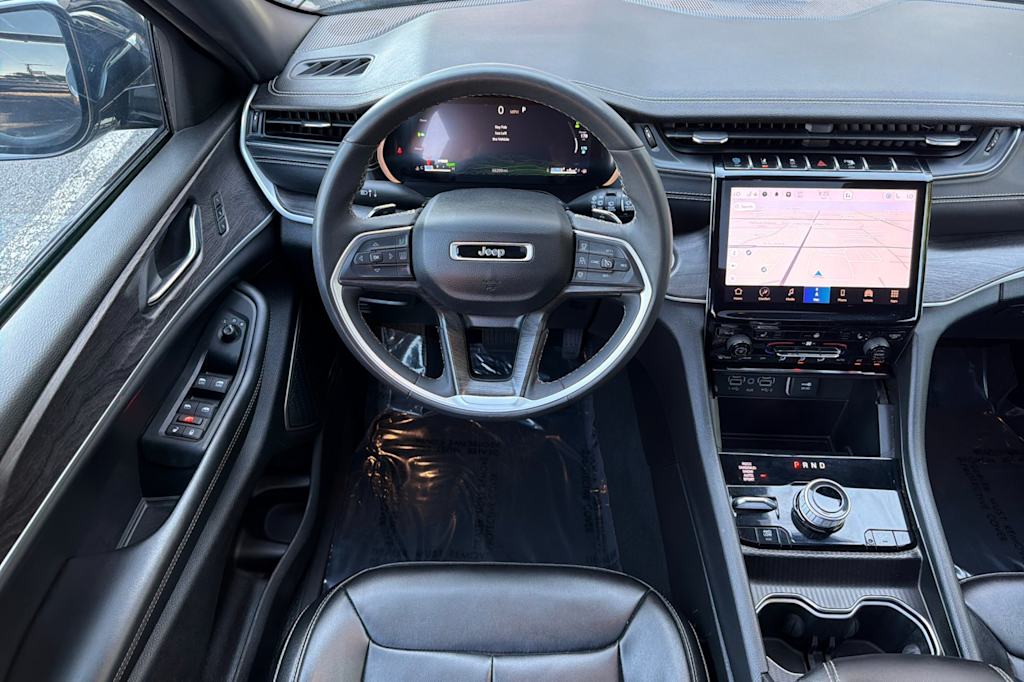 Thumbnail: 2024 Jeep Grand Cherokee - 11
