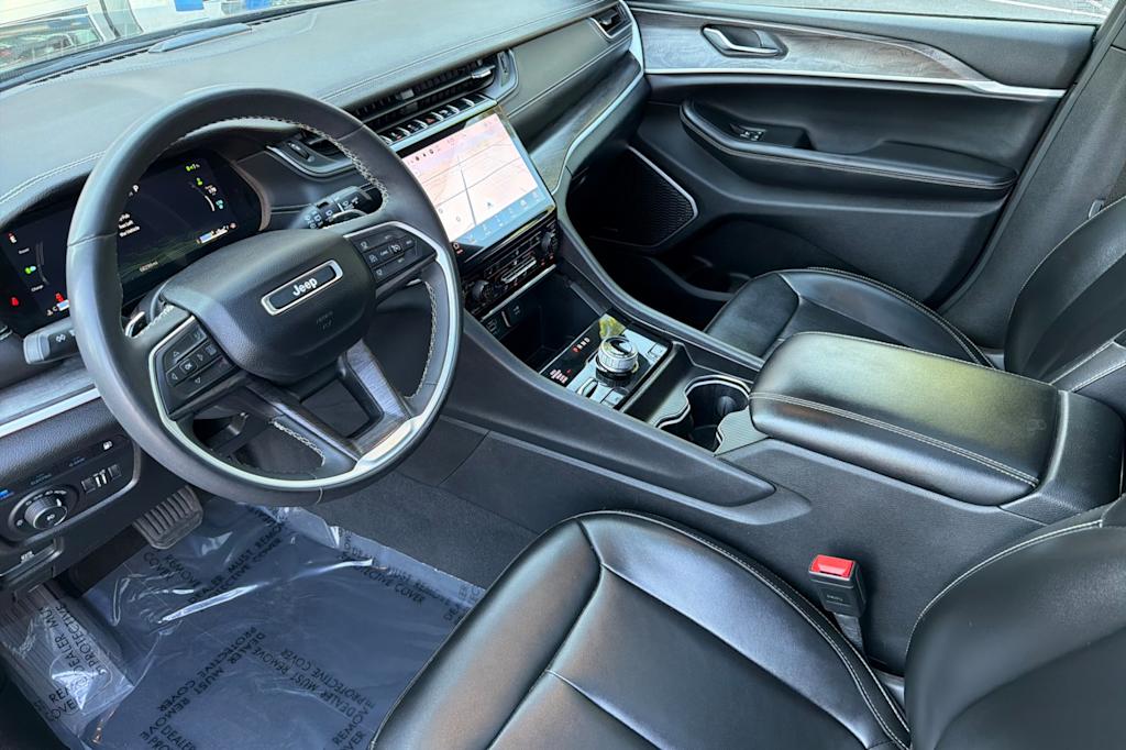 Thumbnail: 2024 Jeep Grand Cherokee - 9