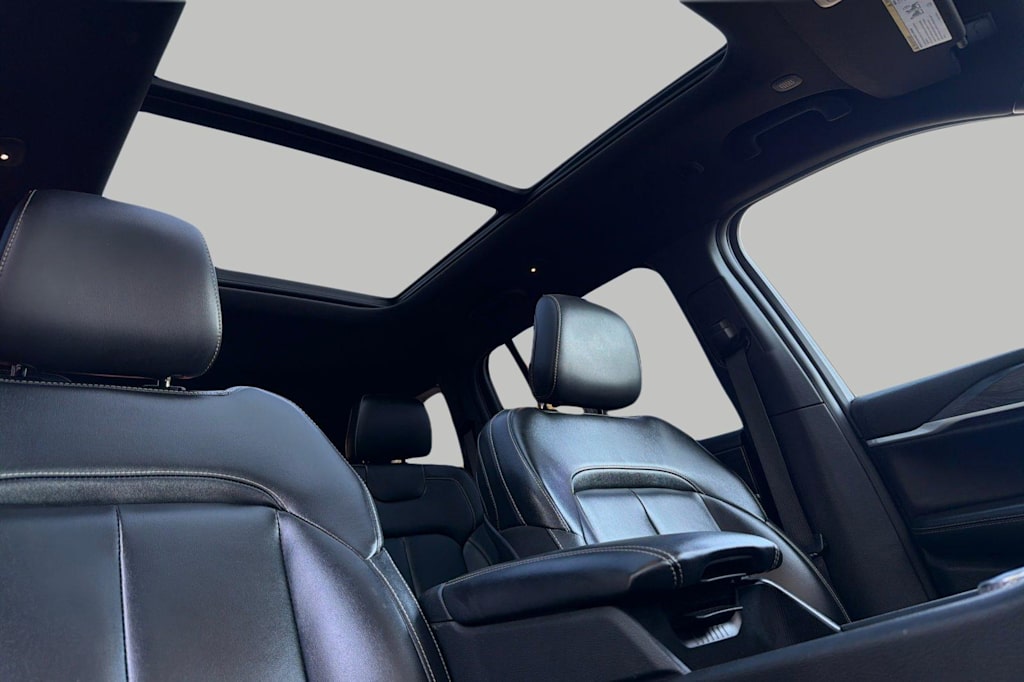Thumbnail: 2024 Jeep Grand Cherokee - 22