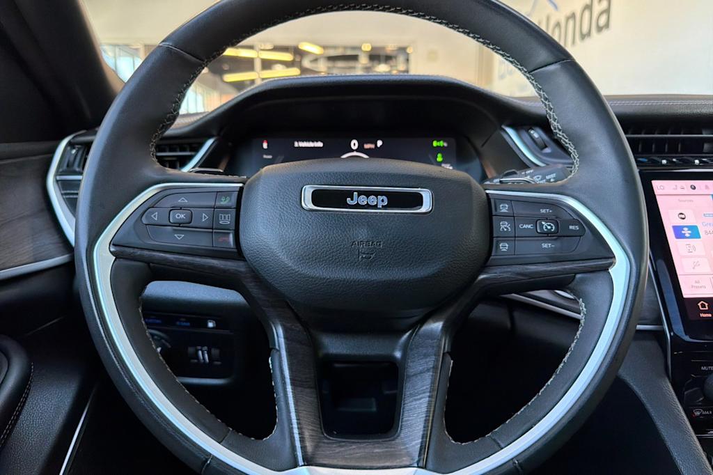 Thumbnail: 2024 Jeep Grand Cherokee - 26