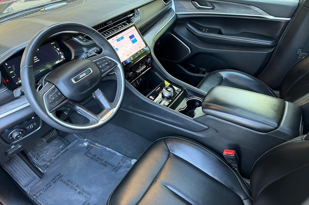 Thumbnail: 2024 Jeep Grand Cherokee - 8