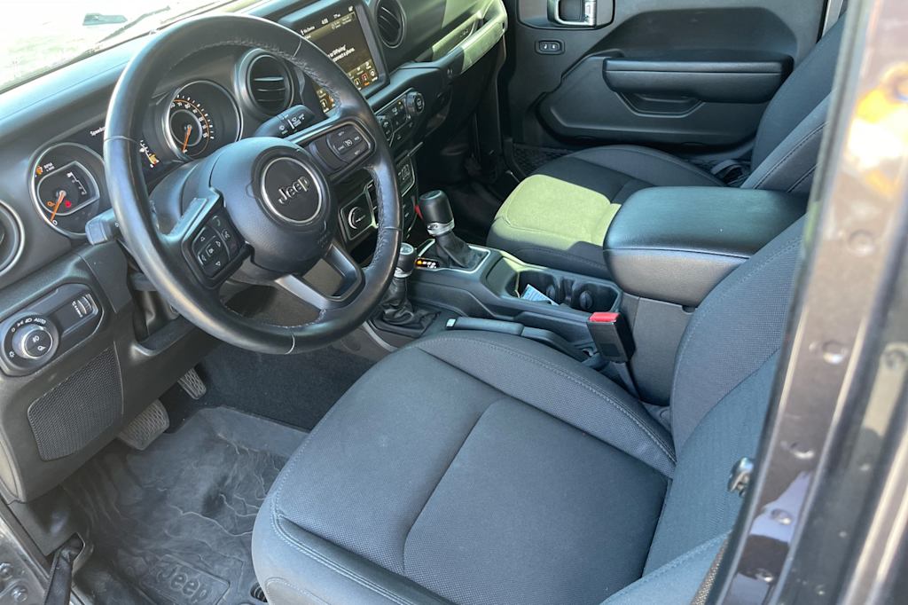 Thumbnail: 2023 Jeep Gladiator - 8