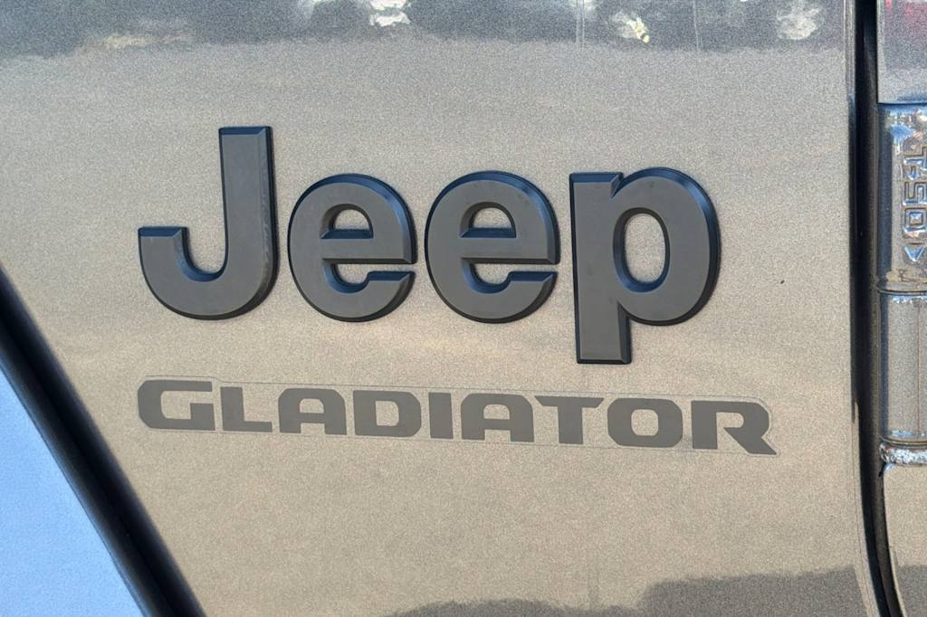 Thumbnail: 2021 Jeep Gladiator - 7