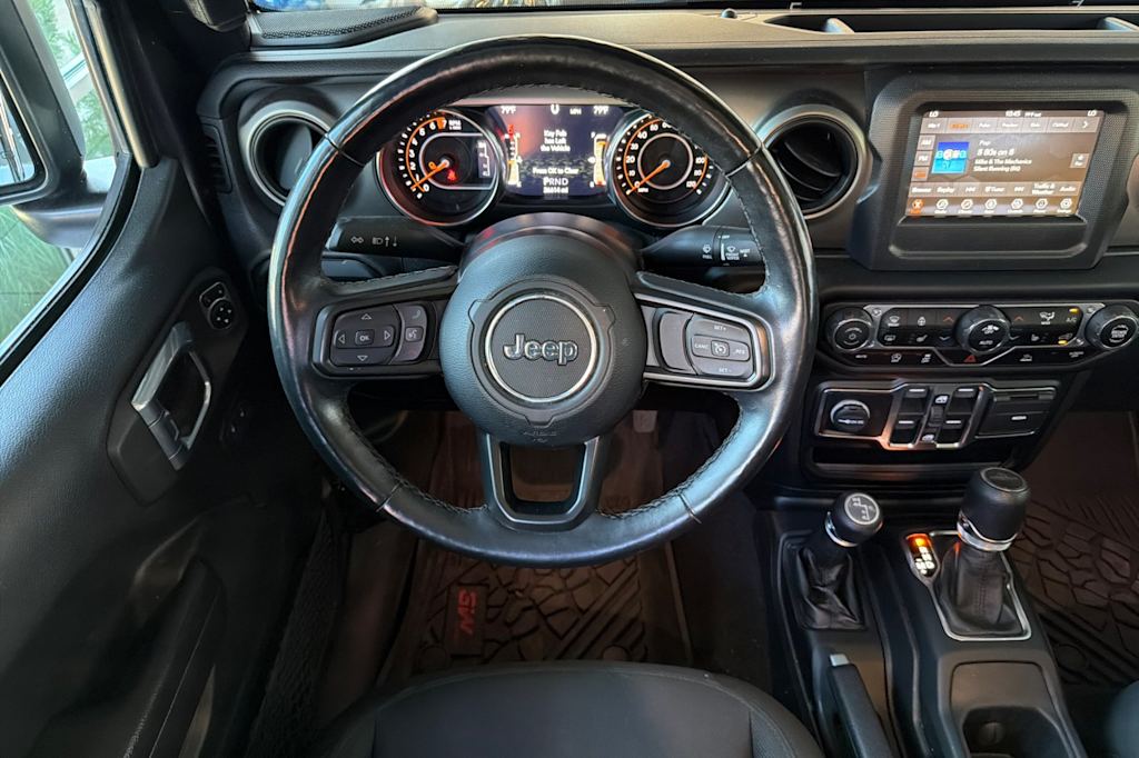 Thumbnail: 2021 Jeep Gladiator - 11