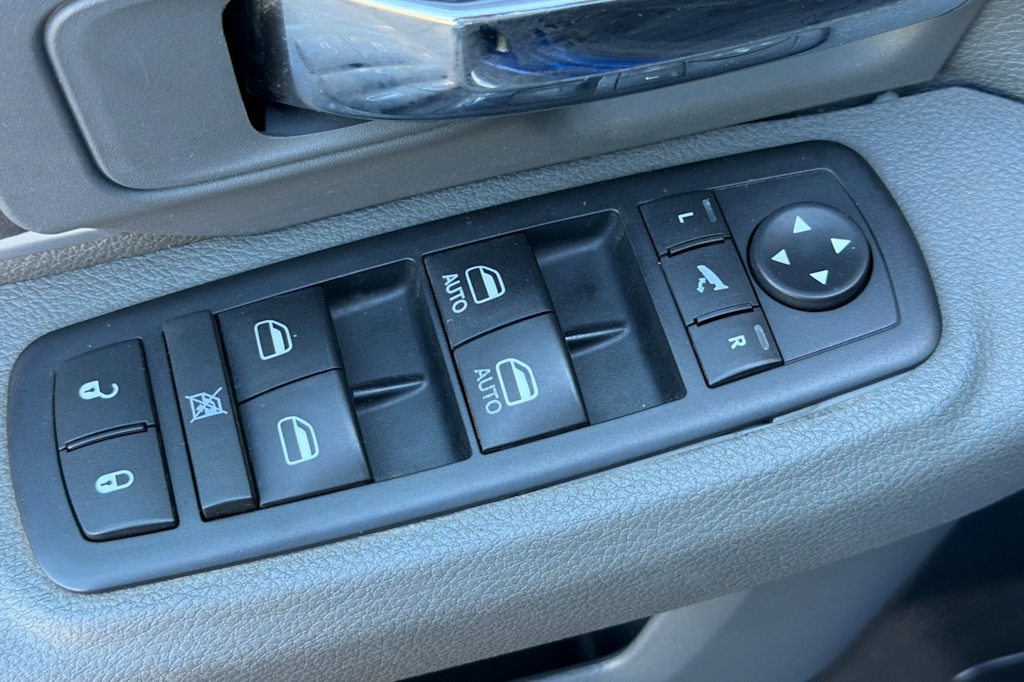 Thumbnail: 2016 RAM 1500 - 21