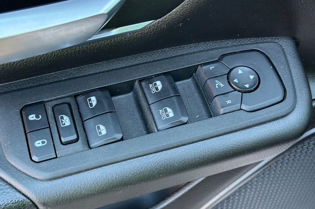 Thumbnail: 2025 RAM 1500 - 20