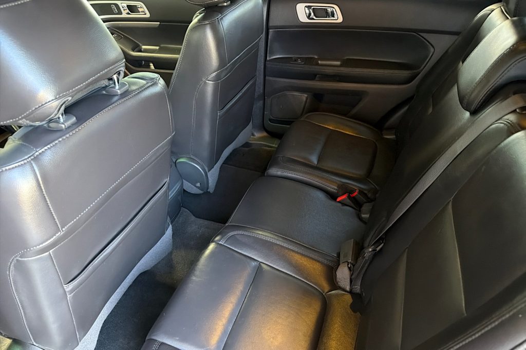 Thumbnail: 2015 Ford Explorer - 10
