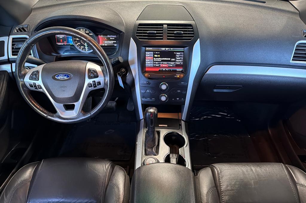 Thumbnail: 2015 Ford Explorer - 2