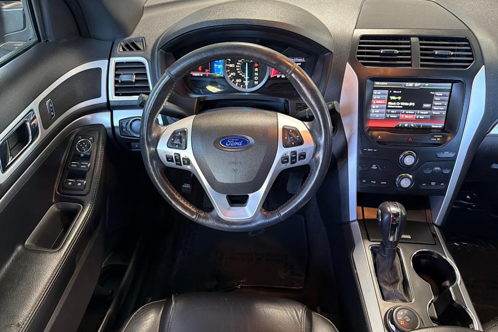 Thumbnail: 2015 Ford Explorer - 11