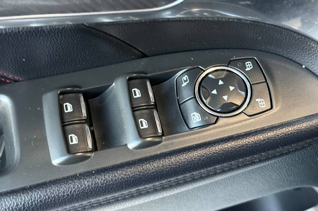 Thumbnail: 2017 Ford Explorer - 21
