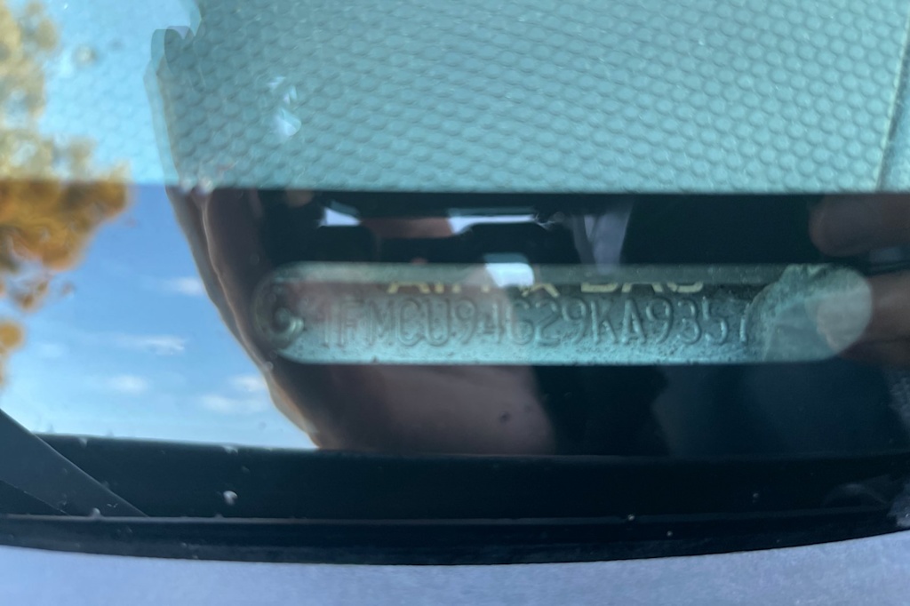 Thumbnail: 2009 Ford Escape - 11