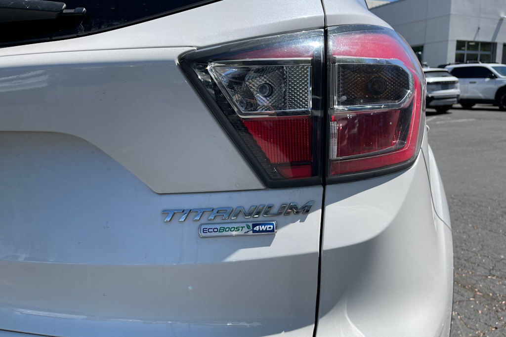 Thumbnail: 2017 Ford Escape - 16