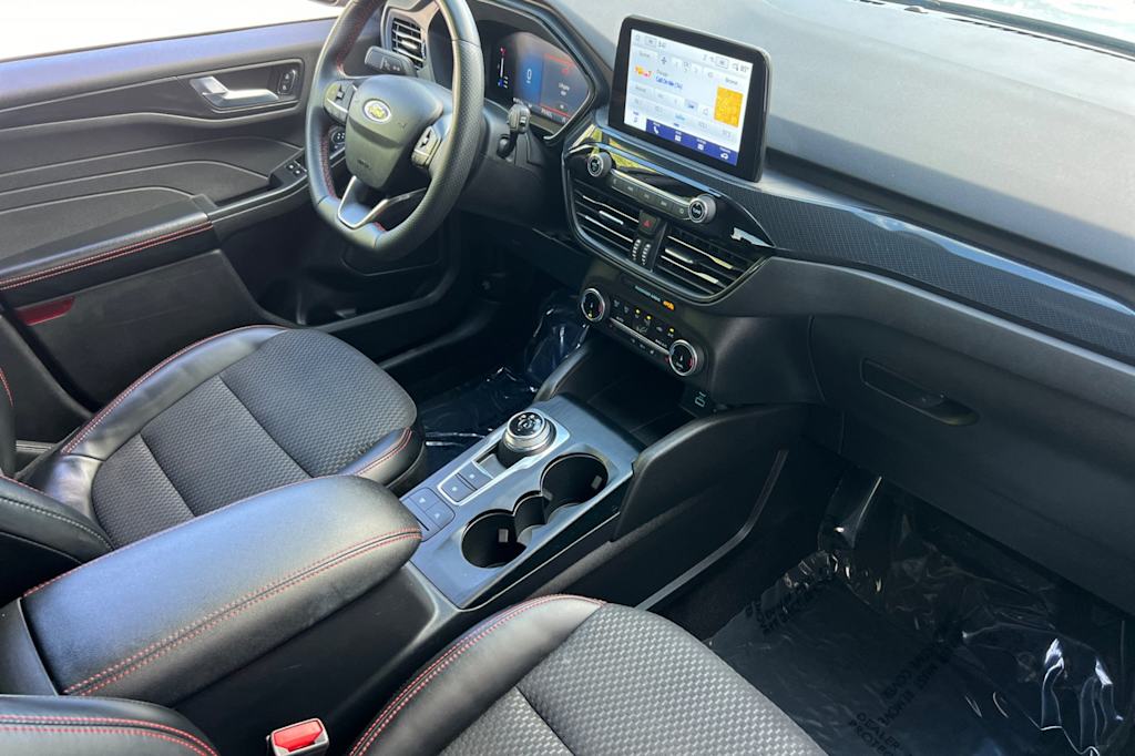 Thumbnail: 2023 Ford Escape - 12