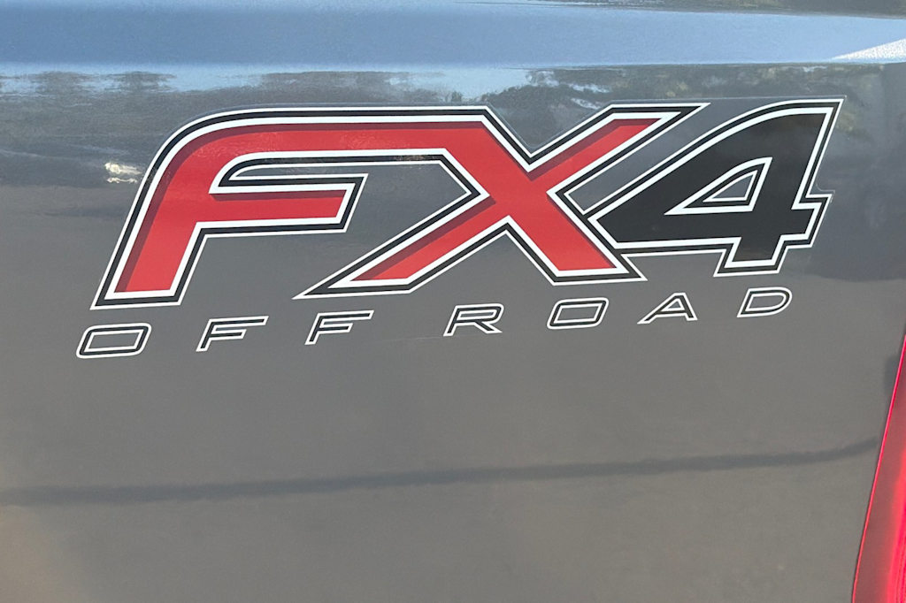 Thumbnail: 2015 Ford F-250 - 7
