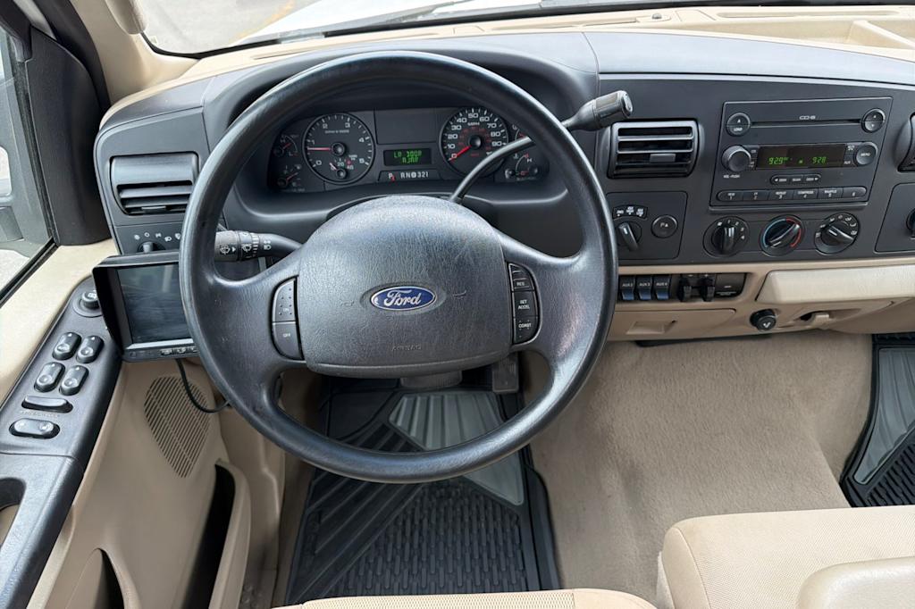 Thumbnail: 2006 Ford F-350 - 10