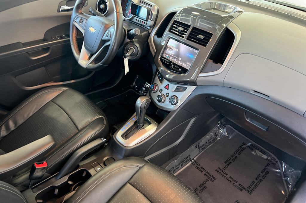2015 Chevrolet Sonic LTZ 12