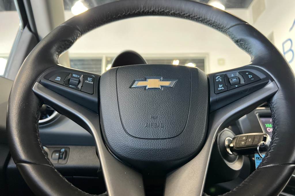 2015 Chevrolet Sonic LTZ 25