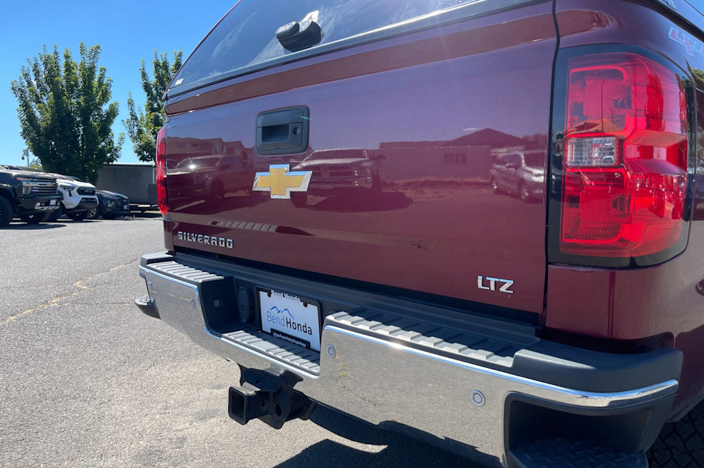 Thumbnail: 2015 Chevrolet Silverado 3500 - 16