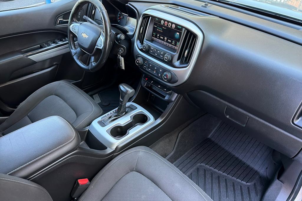 Thumbnail: 2017 Chevrolet Colorado - 12