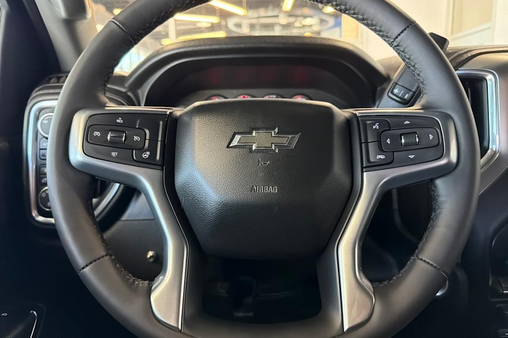 Thumbnail: 2019 Chevrolet Silverado 1500 - 25