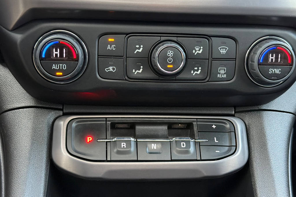 Thumbnail: 2022 GMC Acadia - 26