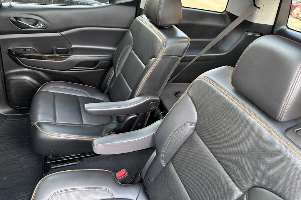 Thumbnail: 2022 GMC Acadia - 11