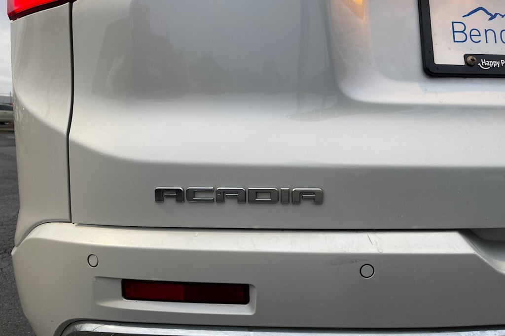 Thumbnail: 2017 GMC Acadia - 16