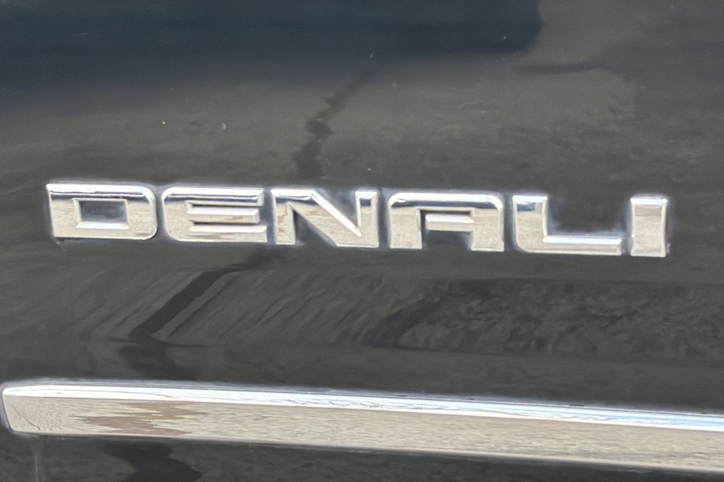 Thumbnail: 2020 GMC Yukon XL - 7