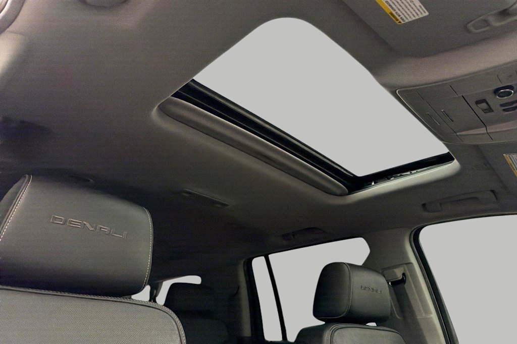 Thumbnail: 2020 GMC Yukon XL - 23