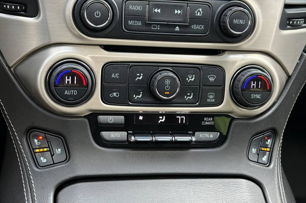 Thumbnail: 2020 GMC Yukon XL - 25