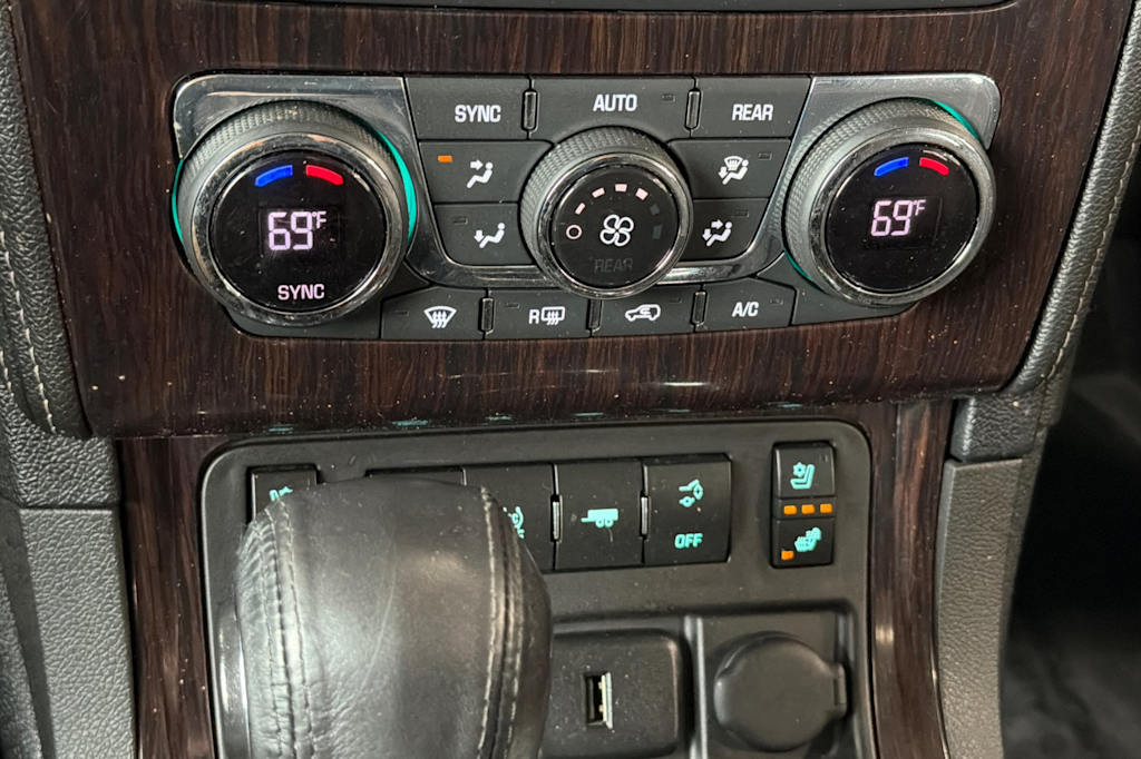 Thumbnail: 2017 Chevrolet Traverse - 27