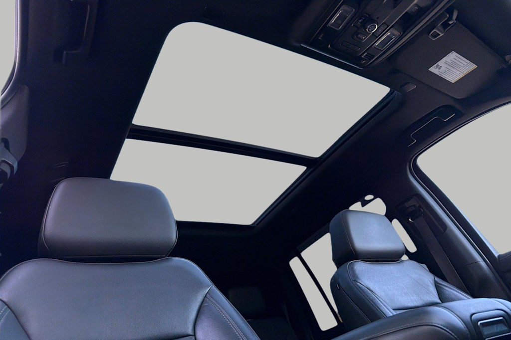 Thumbnail: 2021 Chevrolet Suburban - 23