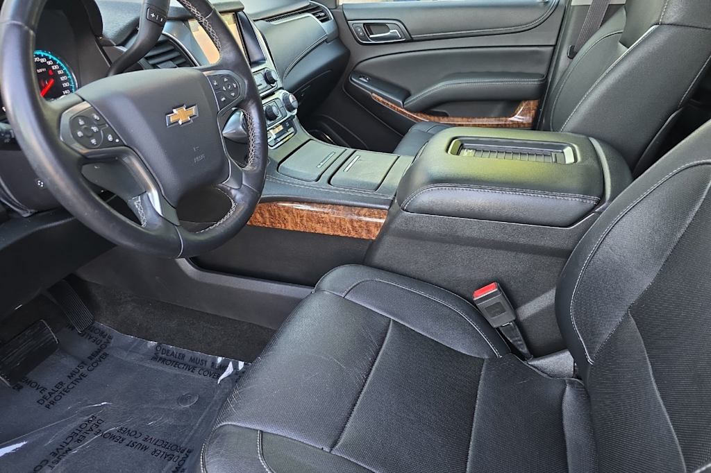 Thumbnail: 2016 Chevrolet Suburban - 10
