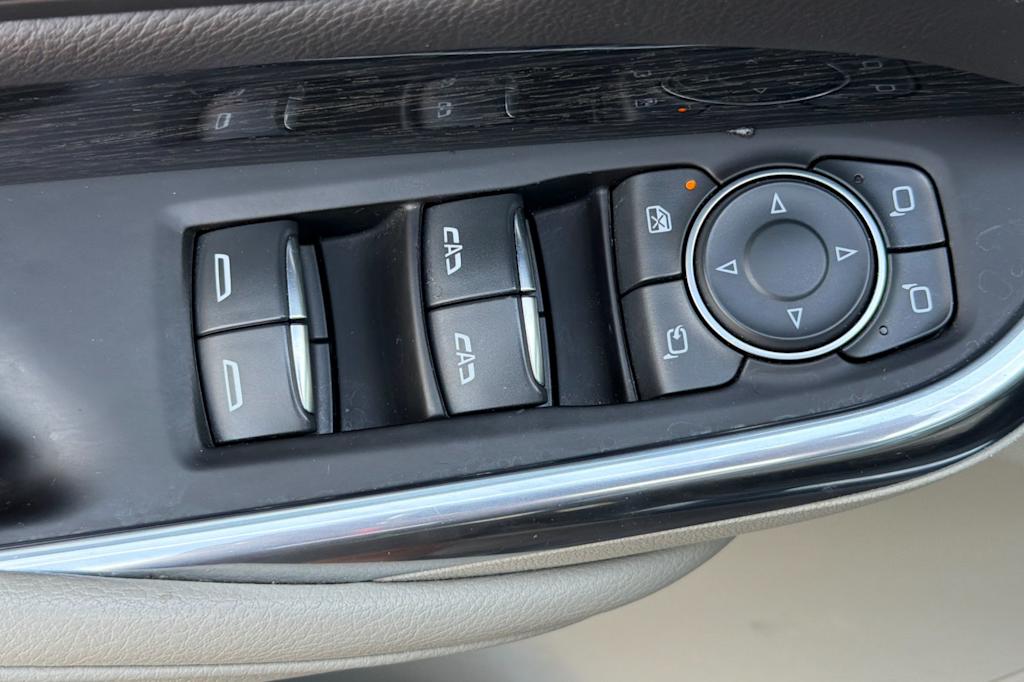 Thumbnail: 2019 Cadillac XT4 - 22