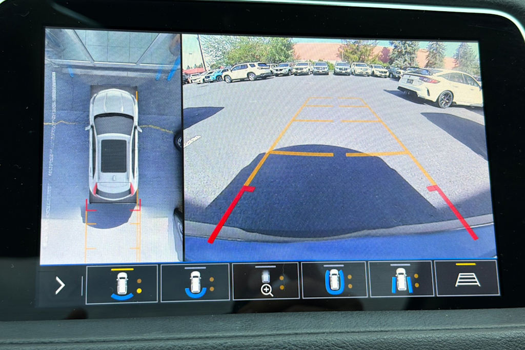Thumbnail: 2019 Cadillac XT4 - 24
